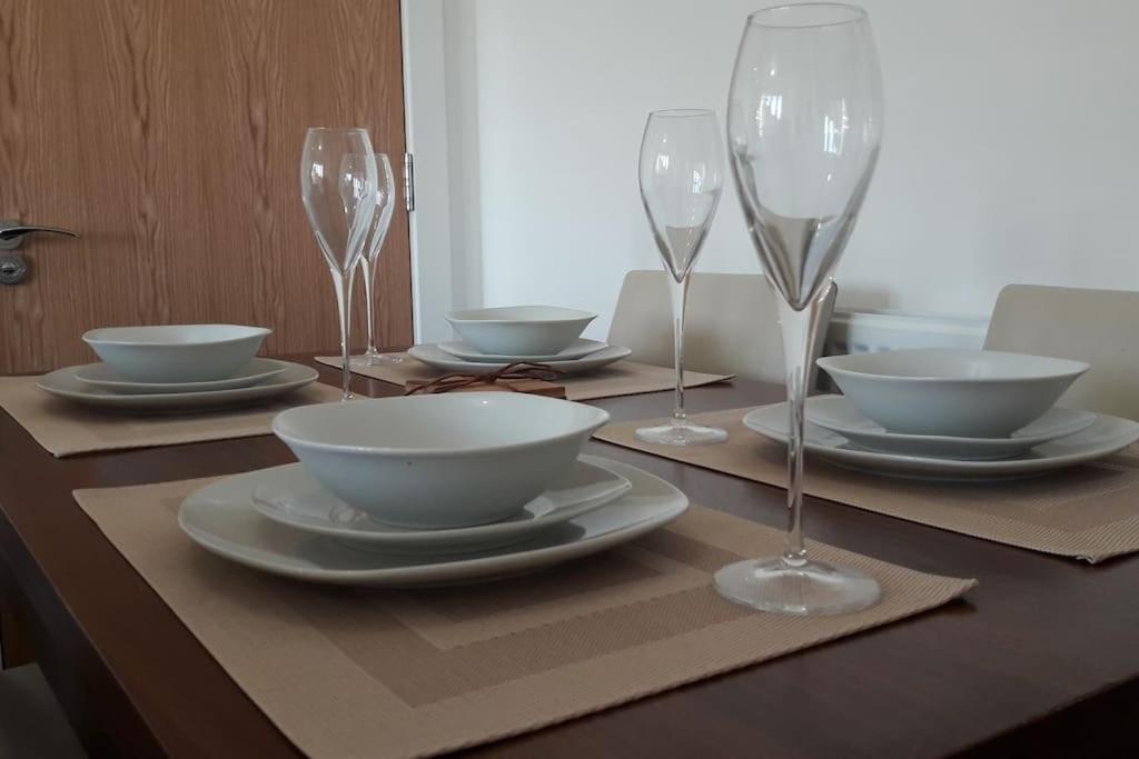 Modern Apartment With Stunning Sea View Weston-super-Mare Exteriör bild