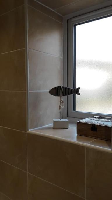 Modern Apartment With Stunning Sea View Weston-super-Mare Exteriör bild