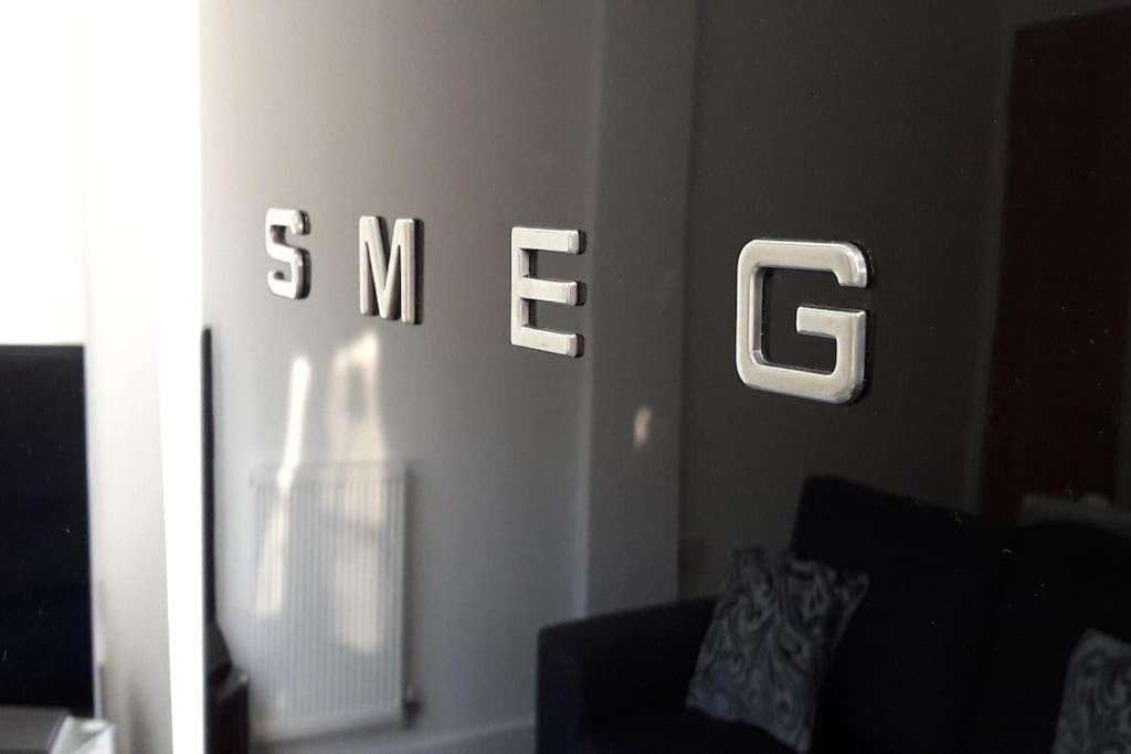Modern Apartment With Stunning Sea View Weston-super-Mare Exteriör bild